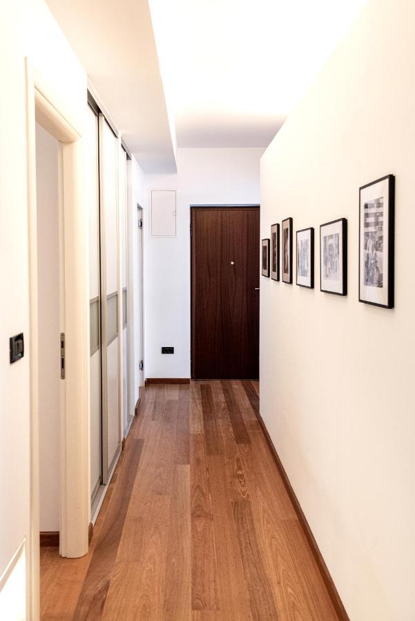 Airy Seafront 1920S Apartment Split Exterior photo